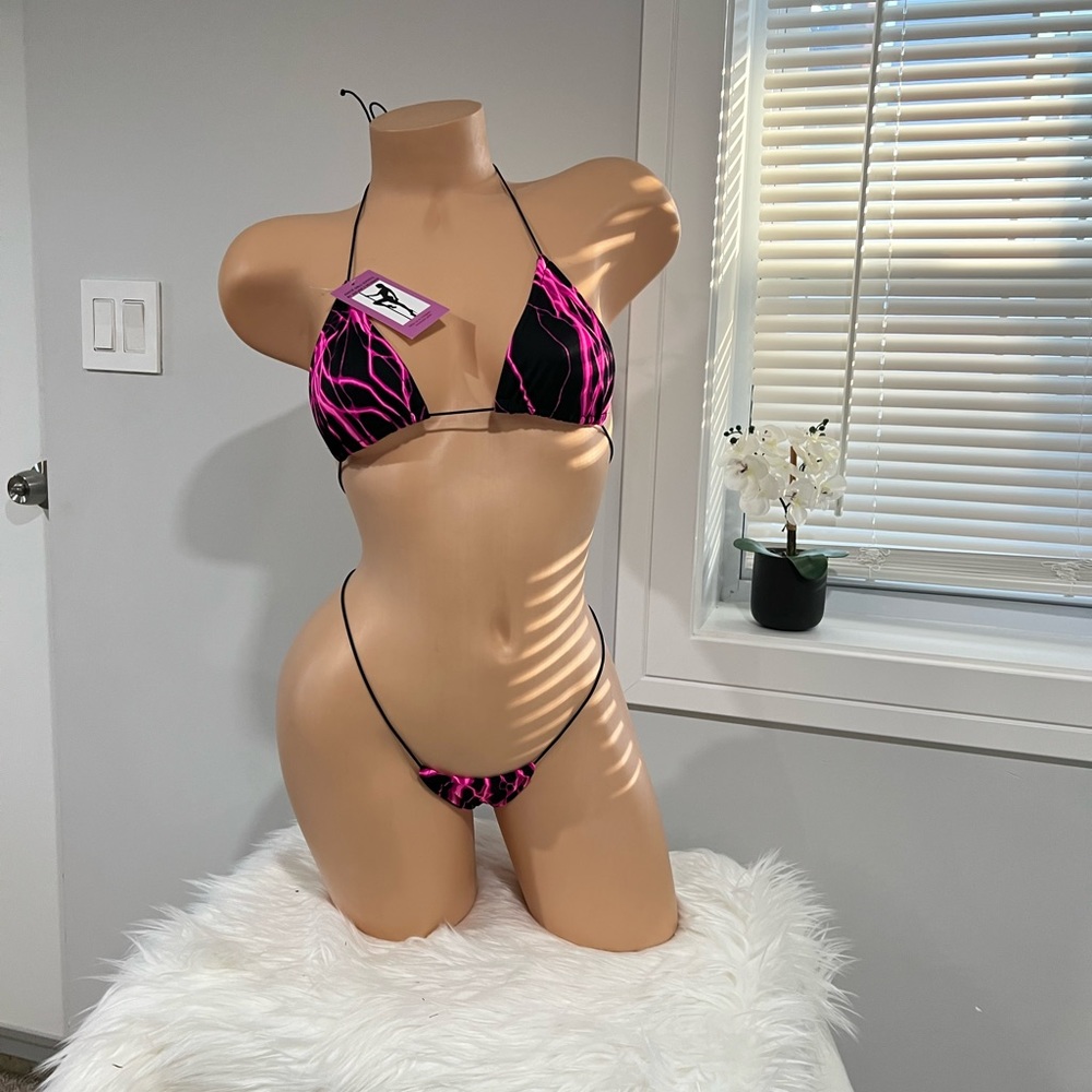 Hot pink lighting Microkinis set
